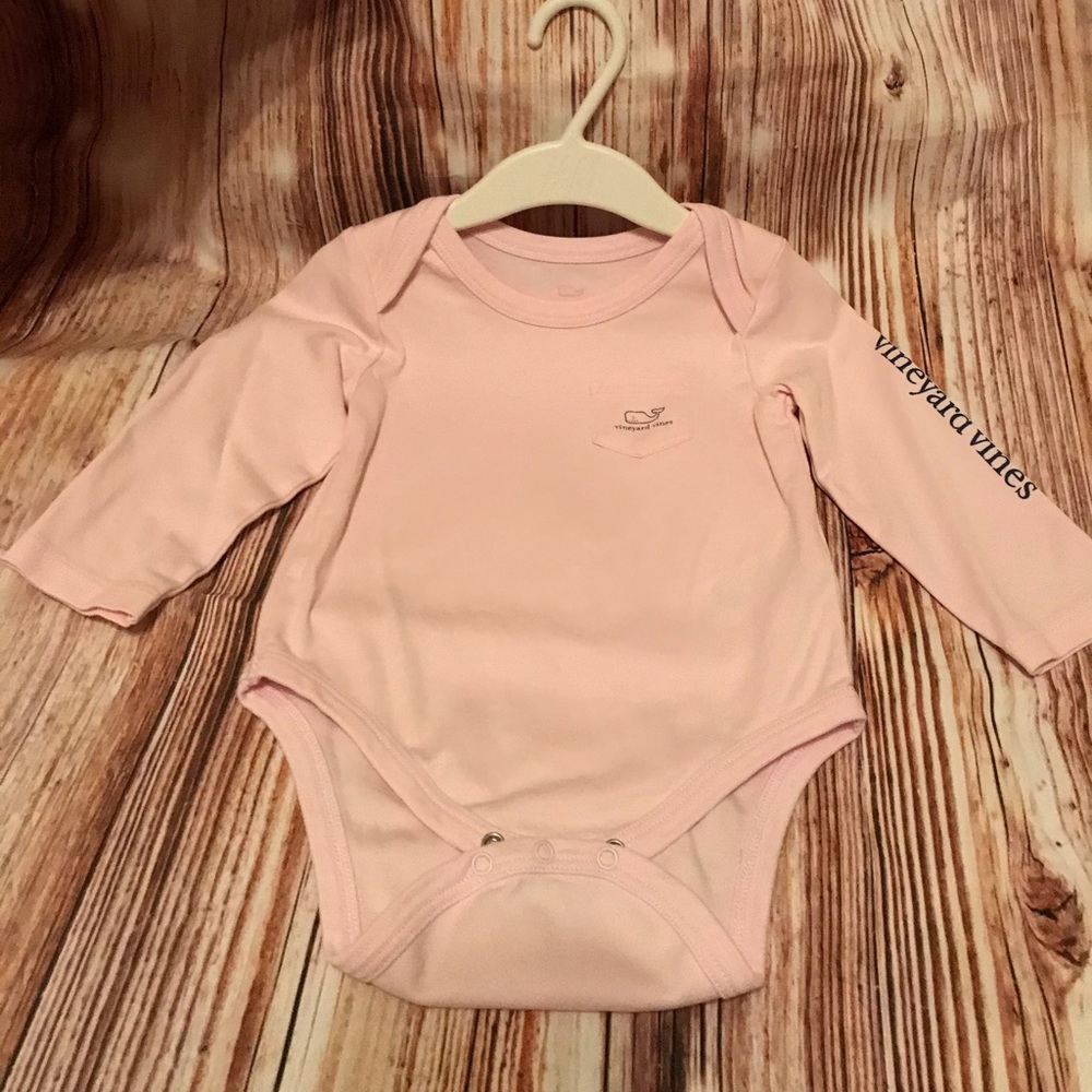 VineYard Vines onesie Light pink, 12-18